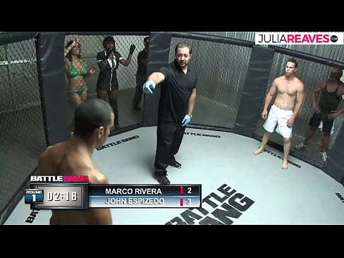 ❤️ Ultimate Fighter ቀለበቱ ውስጥ ከተጣላ በኋላ አንዲት ቁጥር ሴትን ትበዳለች። ❤️❌ ጥራት ያለው ወሲብ ️❤